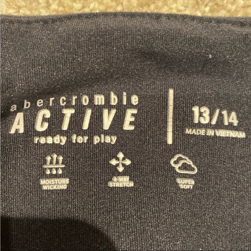 Abercrombie Active Kids Flare Leggings Black Size 13/14 - Picture 3 of 8